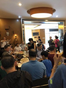 香港高级公务员协会一行到华美食品参观考察-1