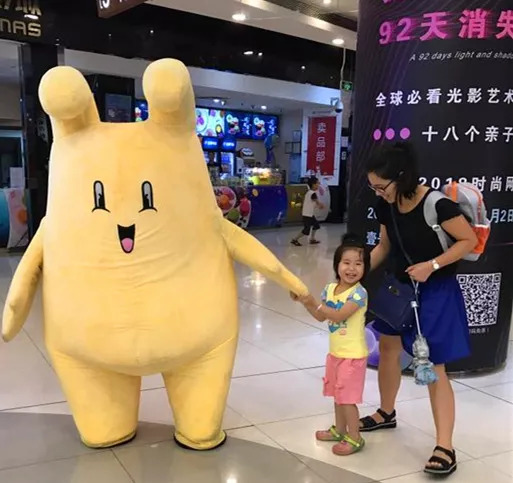 华美带你与阿汤哥一起海陆空全面出击! 华美带你与阿汤哥一起海陆空全面出击!